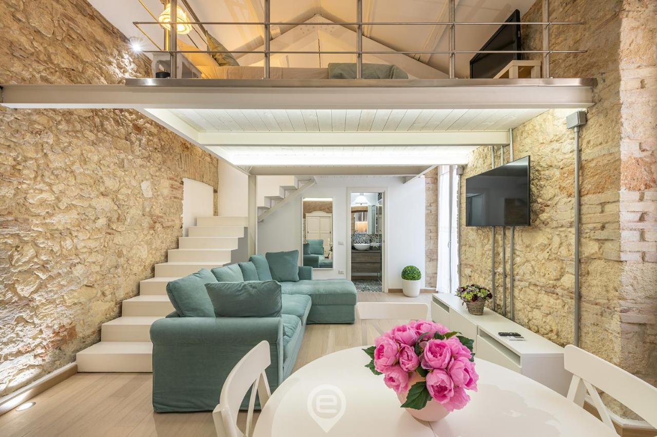 Adriana'S New Loft Apartment Каляри Екстериор снимка